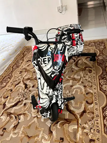 Kids electric scooter