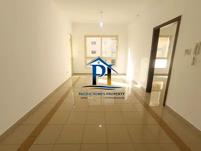 LUXURY 1BHK AVAILABLE NEAR TO SAHARA CENTER 50K WITH ALL FACILITIES PARKING FREE