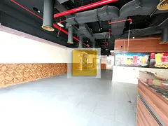 Commercial Retail Shop!! Chiller Free!! Prime Location!! Near To Metro!!