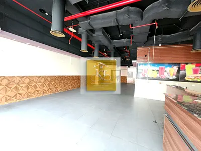 Commercial Retail Shop!! Chiller Free!! Prime Location!! Near To Metro!!