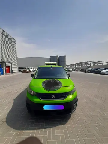 Peugeot Partner 2020 Chiller – Needs Gear Repair, Good Condition Otherwise