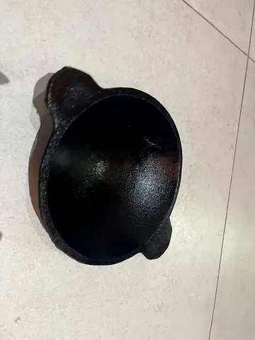 Aapam pan cast iron seasoned  7.5 inch