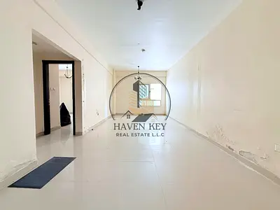 SPACIOUS ONE BEDROOMHALL // PARKING INCLUDED //TWO BATHROOMS // HUGE HALL // FAMILY BUILDING // REASONABLE PRICE // NEARBY PARK // COME AND VISIT