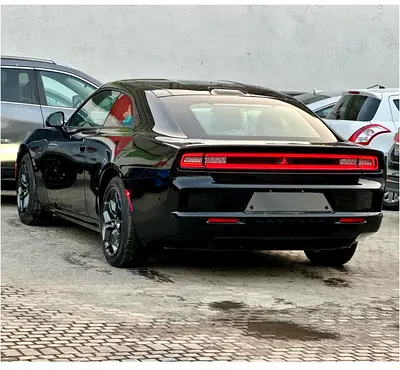 2025 Dodge CHARGER 照片 2