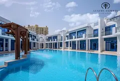 5BR Beachfront Townhouse I Sea View