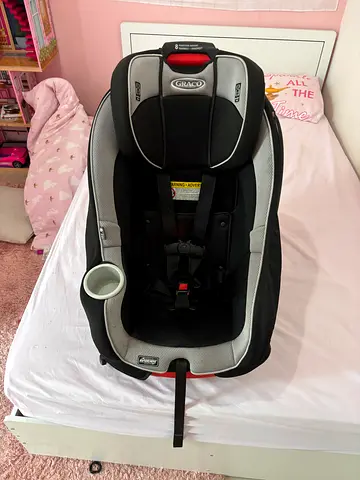 Graco Child Car Seat – Safe  Clean – No Isofix