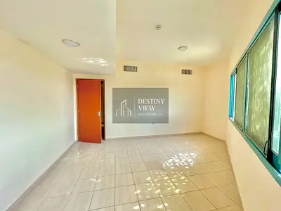 Big spasious lavish 1bhk fully faimly building near to bus stand just rent 38k prime location easy to access to dubai