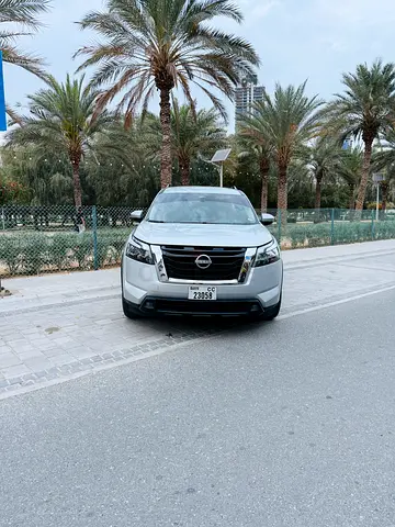 Nissan Pathfinder Family Car 24/7 support available