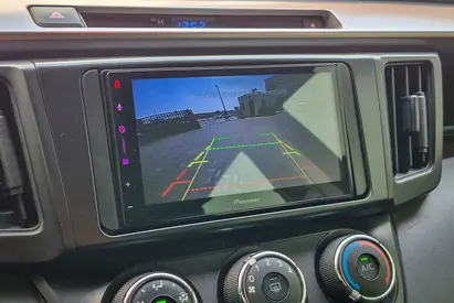 2018 Toyota RAV 4 — миниатюра 13