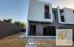 15 MIN TO UNIVERSTY\ AIRPORT | Spacious, Move-In Ready TH | Resale | FULLY FURNISHED