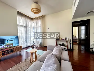 شقة مفروشة بغرفة نوم واحدة | جرين ليكس 1 | شرفة مطلة على وسط المدينة