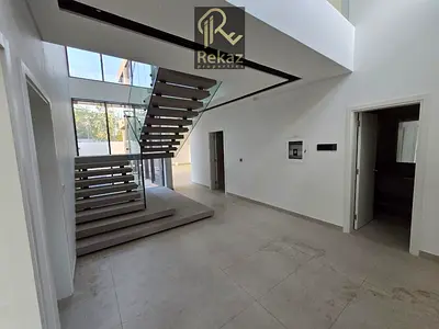 Exclusive 4BR+Majlis Private Pool | Freehold | Robinia