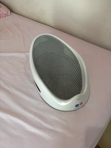 Baby bath seat (angel care)