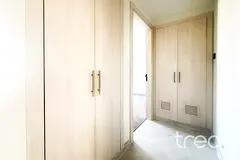 Fully Upgraded | Landscaped | Vacant now