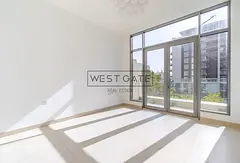 Vacant | Huge Layout | Community View