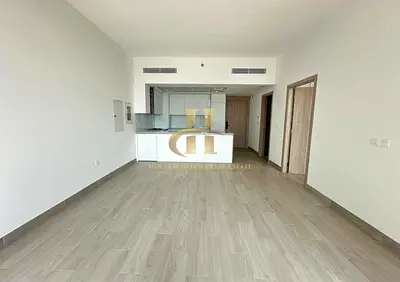 1 BHK Brand New | Fully Furnished with Dishwasher