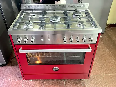 Bertazoni Italian brand 90cm gas cooking range Freestanding