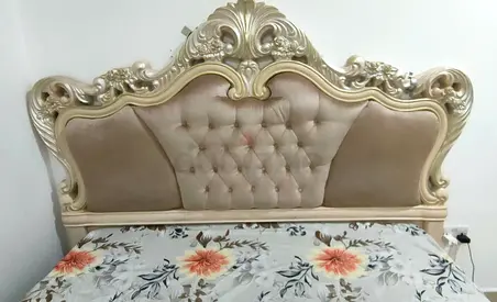 Elegant Bed With Mattress (King Size)