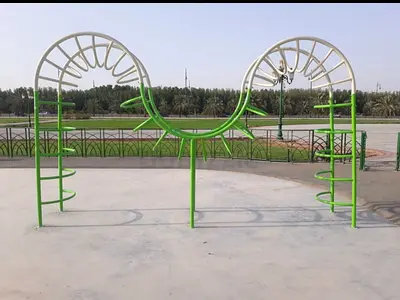 Outdoor Fitness Equipment for All Ages, Monkey Bar Climbing