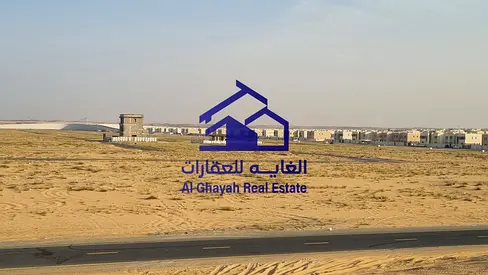 ارض زاوية مميزة للبيع في الشارقة – منطقة المطرق | موقع استراتيجي وسعر مغري
