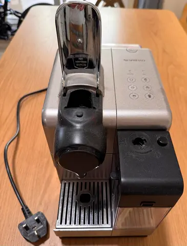 Nespresso Lattissima Touch - Silver/Titanium