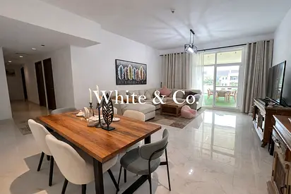Exclusive l 3 Bed+M l Garden Facing