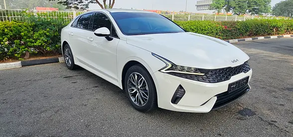 KIA K5 MODEL 2023 G.C.C KM 42000 ONLY F.S.H WARRANTY KIA MOTORS ACCIDENT FREE ORIGINAL PAINT