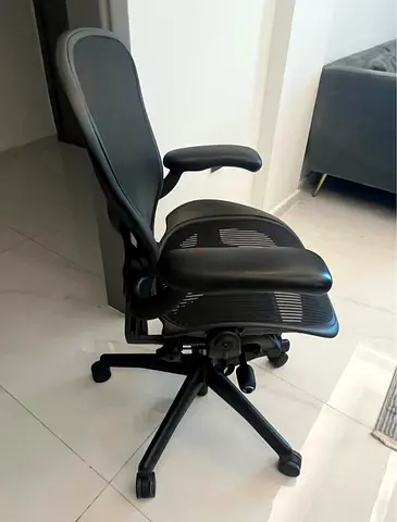Herman Miller Highly Recommend Fully Adjustable 
The Most Comfortable Office Chair
Great for Back
