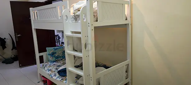 Solid wood kids bunk bed without mattresses