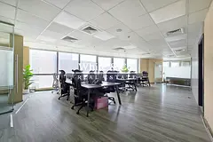 Corner Unit | High Floor | Canal View