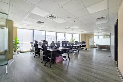 Corner Unit | High Floor | Canal View