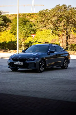 BMW 320i / Best Price / Deposit Free Option / Special Offer on Monthly Rental