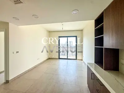 Bright & Spacious | Un-Furnished | Brand New | Prime Community