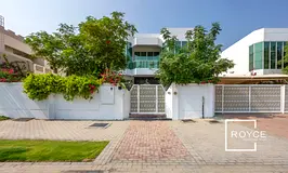 Amazing 5-Bedroom Villa |Private Pool |Stand Alone