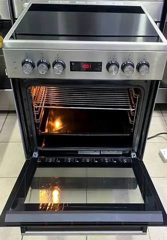 Beko stainless steel electric cooker 60cm in excellent condition