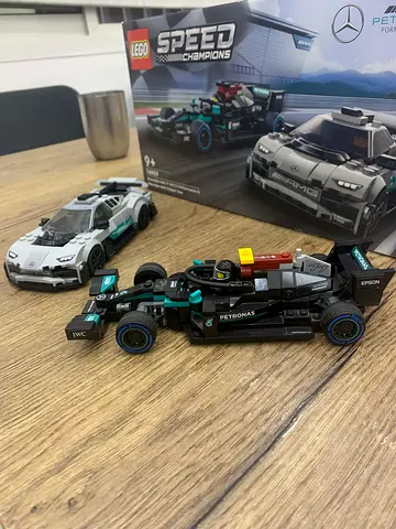 LEGO Speed Champions Mercedes-AMG F1 Race Car Set