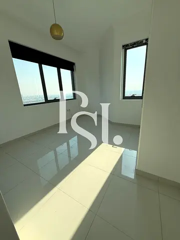 High Floor | Skyline View | Near Downtown