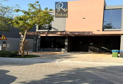 First Tenant || Middle Unit || Ready to move