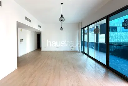 Vacant | Large Layout | Prime Location