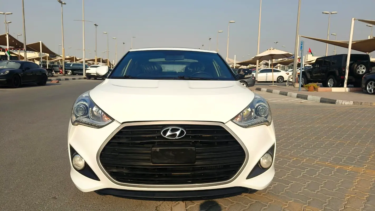 Hyundai Veloster 2016 — photo 1 of 16