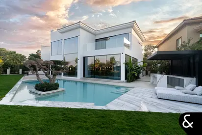 Turnkey Extended 5 Bed Villa | Skyline Views