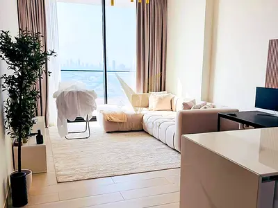 Modern 1BR Apartment | Bright and Fully Equipped