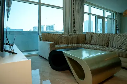 Loft-Style 1BR |Furnished |Bay Square |Negotiable