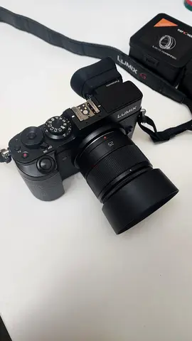 Panasonic Lumix GX8 Mirrorless Camera with 2 lense for Sale