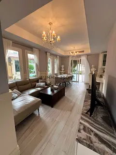 2-Bedroom Villa with Guest Room