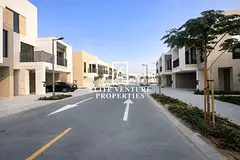 MODERN VILLA 3BHK+MIAD'S | PRIME LOCATION | SPACIOUS