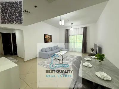 Two bedrooms and a living room in a clean building, monthly rent including bills, with new furnishings and a suitable price for families.