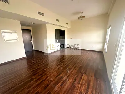 Upgraded Closed Kitchen 2Bed Double Balcony Rented