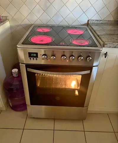 Hoover electric ceramic cooker 60x60cm