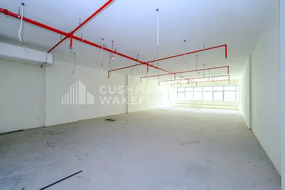 High Quality Building | Ideally Located | DED License